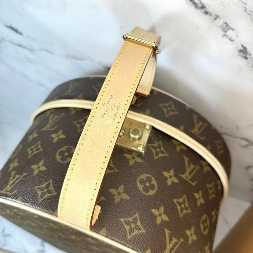 Louis Vuitton Hat Box 30 bag Boite Chapeau vintage monogram LV trunk New Leather